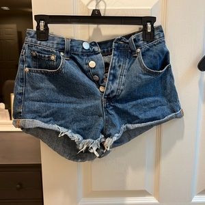 superdown jean shorts!!!